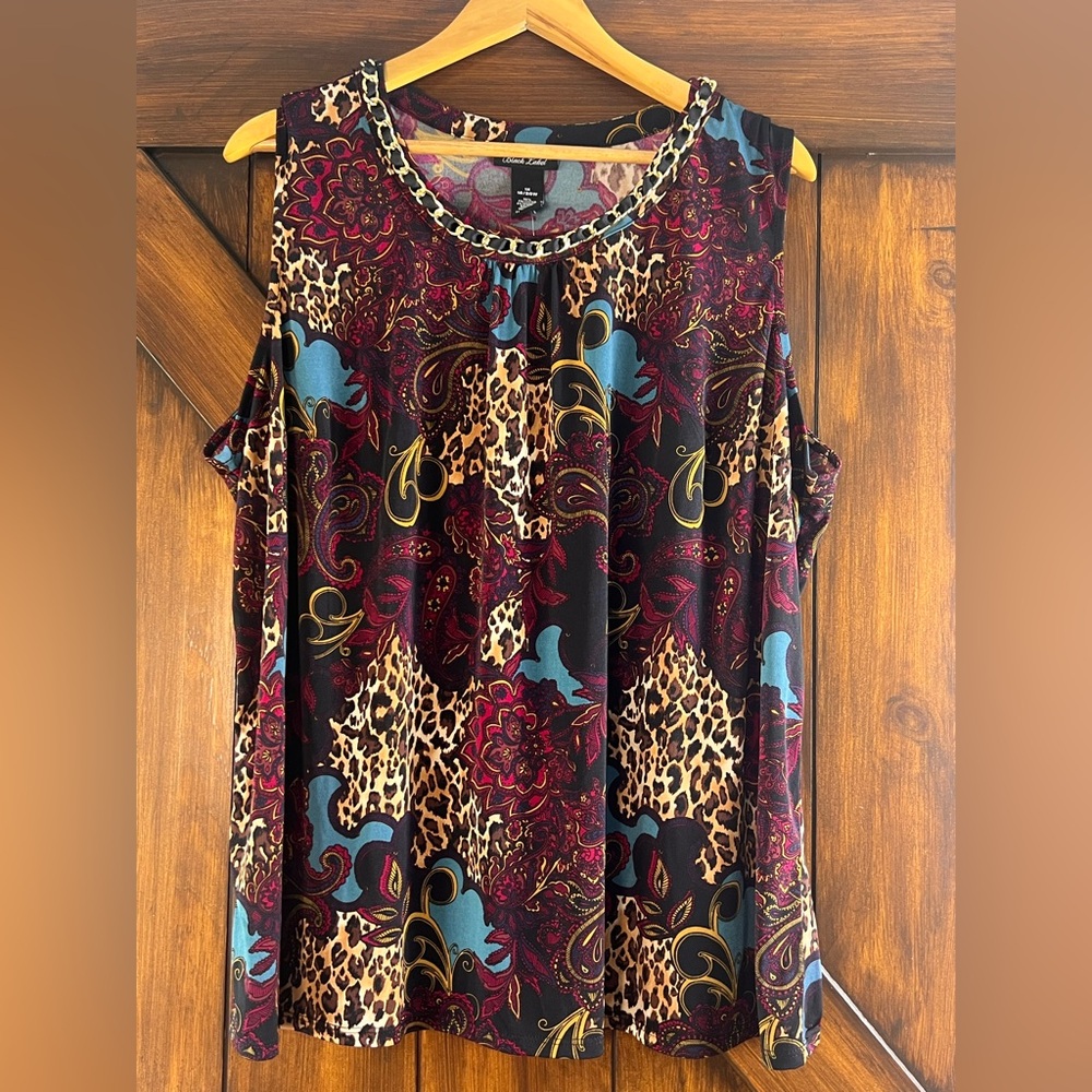 Catherine's Black Label Women's Multicolor Sleeveless Top With‎ Chain Detail NWT